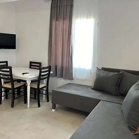 Apartament 3rd Floor Mali I Robit Golem (Tirana)