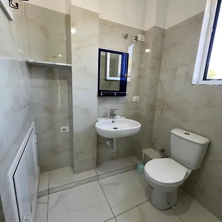 3rd Floor Mali I Robit Apartament