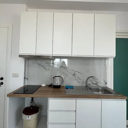 Apartament 3rd Floor Mali I Robit