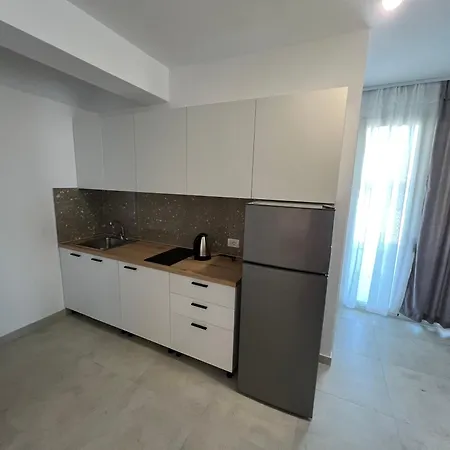 3rd & 4th Floor Mali I Robit Golem (Tirana)