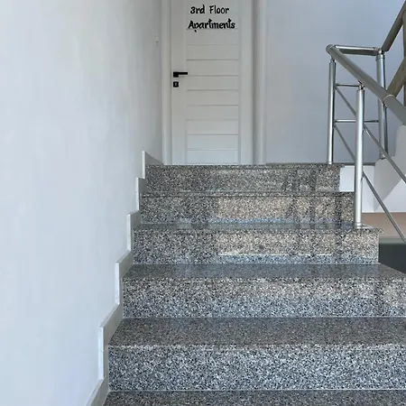 3rd & 4th Floor Mali I Robit * גולם