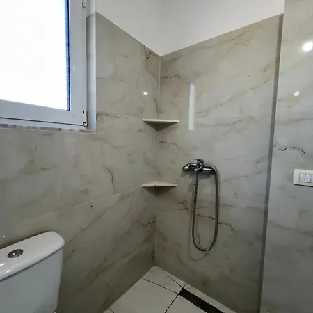 3rd & 4th Floor Mali I Robit Apartment Golem (Tirana)