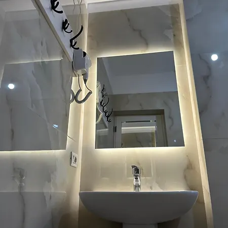Appartement 3rd & 4th Floor Mali I Robit Golem (Tirana)