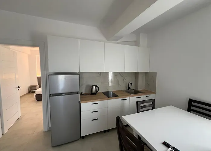 3rd Floor Mali I Robit 公寓 *