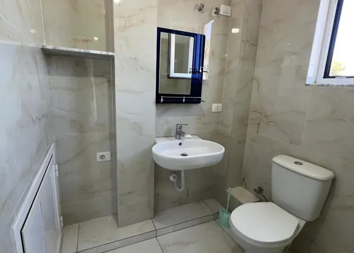 3rd Floor Mali I Robit 公寓